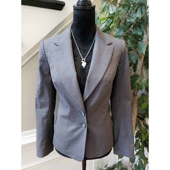 The Limited Blazer Jacket Women's Size 4 Gray Pinstripe Wool Single Breasted - Picture 14 of 16